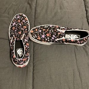Floral Vans FLORAL CLASSIC SLIP-ON COVERED DITSY/TRUE WHITE size 9 Womens
